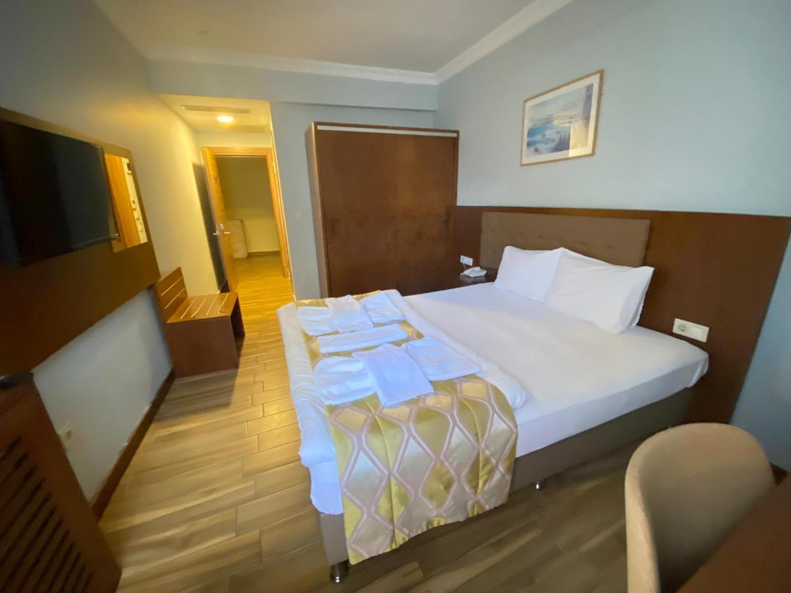 Hill River Hotel アグヴァ エクステリア 写真